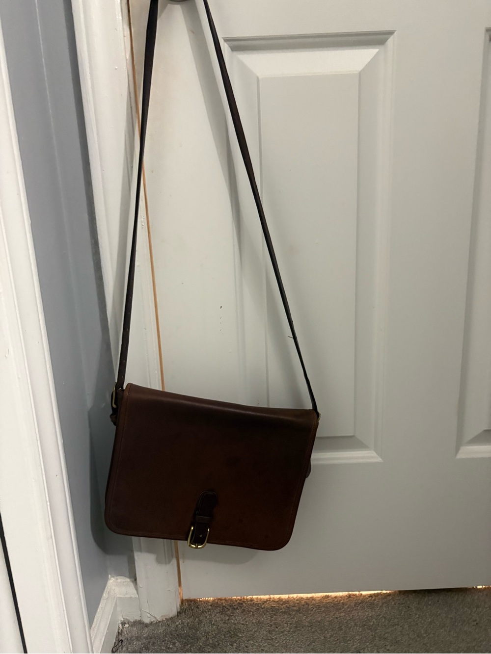 Vintage Coach Brown Leather Crossbody Bag - Classic Women’s Shoulder Bag